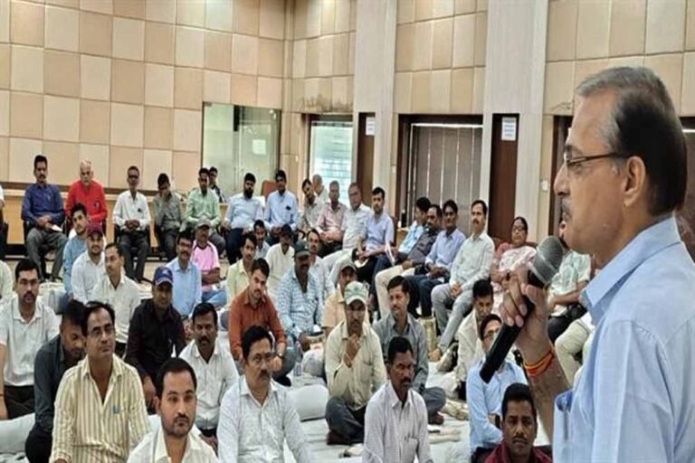 शिक्षक राष्ट्र निर्माण में समर्पित हों, तभी बनेगा सशक्त भारत : डॉ. शर्मा