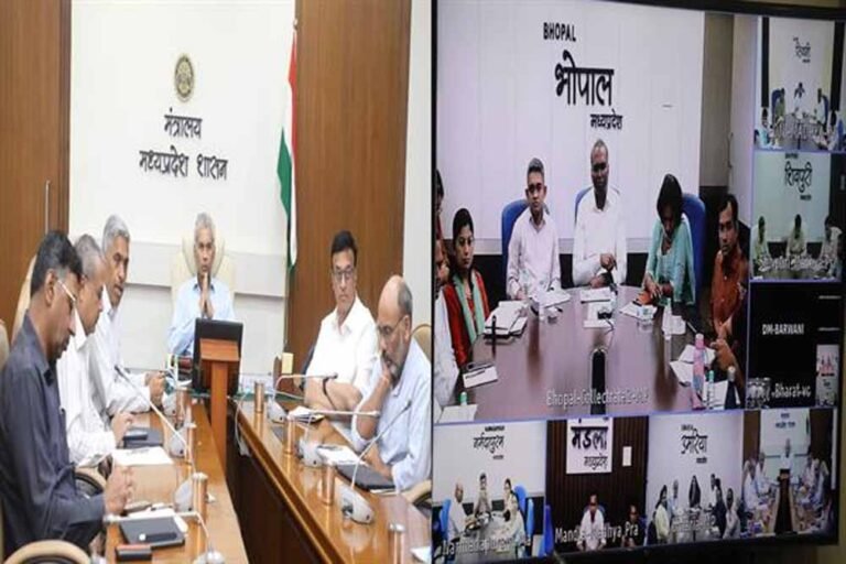 मुख्य सचिव  जैन ने ली सभी कलेक्टर, नगरीय निकाय, पंचायत, पीएचई एवं जल निगम के अधिकारियों की बैठक