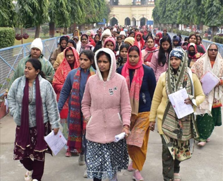 भीषण गर्मी और ‘लेंदी’ पेपर ने बढ़ाई मुश्किलें, UPSC परीक्षा में परीक्षार्थियों के छूटे पसीने