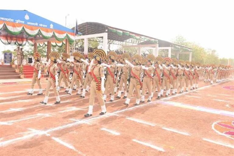 पुलिस आयुक्त श्री संजय कुमार ने ली दीक्षांत परेड की सलामी