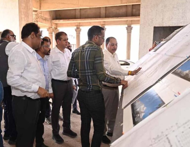 लोक निर्माण विभाग के सचिव ने विधानसभा भवन का किया निरीक्षण