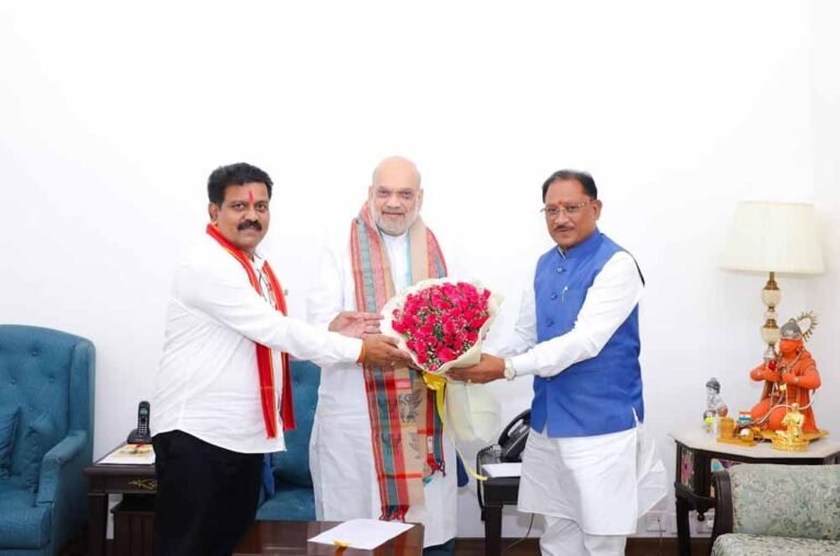 दिल्ली में बस्तर विकास मॉडल पर मंथन :  केंद्रीय गृहमंत्री  अमित शाह से मुख्यमंत्री  विष्णु देव साय की अहम मुलाकात