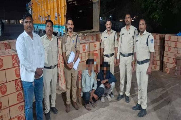 उज्जैन एवं इंदौर में 1 करोड़ 5 लाख रुपये से अधिक की शराब, बियर व वाहन जप्त