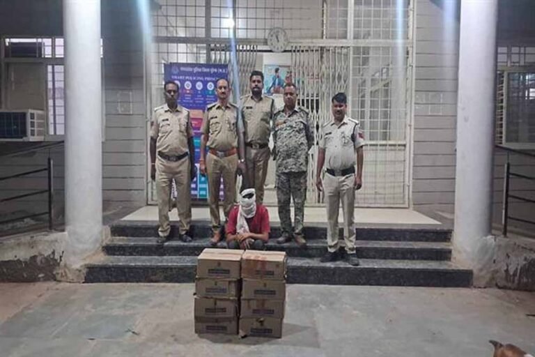कॉम्बिंग गश्त में 2500 से अधिक पुलिसकर्मी मैदान में उतर