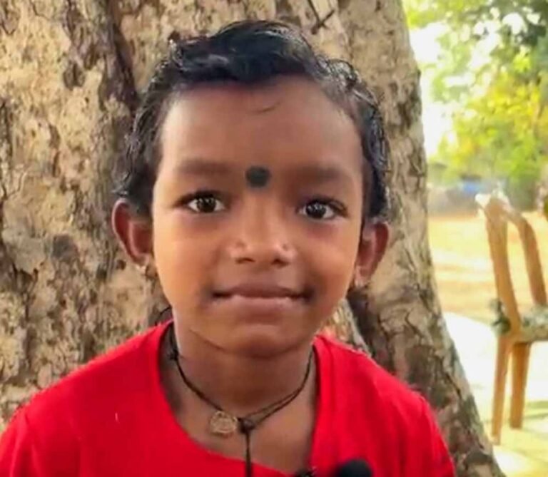 मासूम इंदुनाथ को मिला आयुष्मान कार्ड, नेहा को मिला श्रम कार्ड