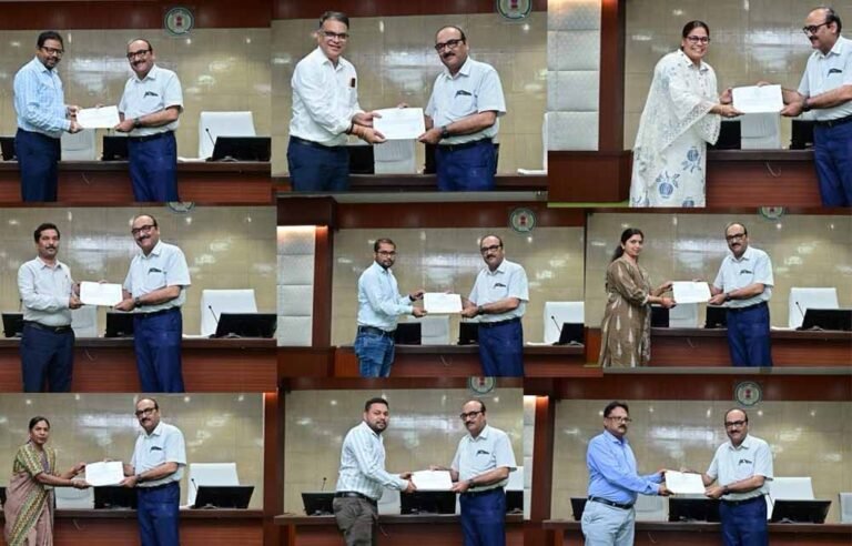 मुख्य सचिव ने ई-ऑफिस एवं समयबद्धता के लिए अधिकारी और कर्मचारियों को  दिए प्रशंसा पत्र