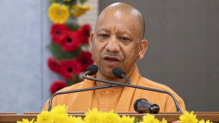 क्षेत्रीय विकास और सुरक्षा मुद्दों पर हुई चर्चा, बैठक में शामिल हुए योगी आदित्यनाथ