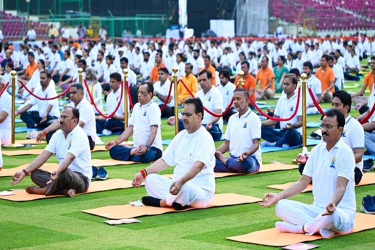 अंतर्राष्ट्रीय योग दिवस 2026: जयपुर में ‘योगा फॉर हेल्दी एजिंग’ थीम के साथ भव्य आयोजन