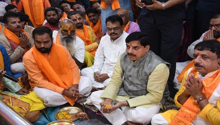 गरीब परिवार में जन्में प्रधानमंत्री मोदी आज देश के गरीब परिवारों के लिए हैं आदर्श: मुख्यमंत्री डॉ. यादव