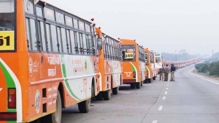 ऑनलाइन सीट बुकिंग कर स्टेज कैरिज की तरह चल रहीं बसों पर होगी सख्त कार्रवाई