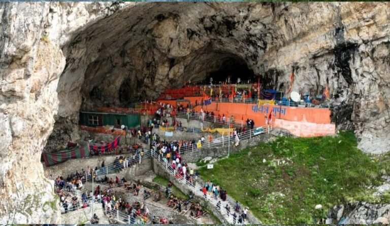 Amarnath Yatra 2026: यात्रियों की हर पल की लोकेशन पर रहेगी नजर, भोपाल से होगा मॉनिटरिंग कंट्रोल