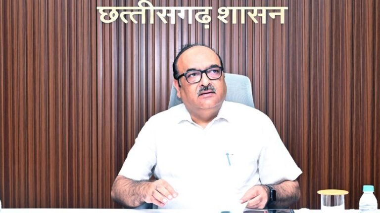 मुख्य सचिव ने विभागीय योजनाओं की प्रगति की समीक्षा की