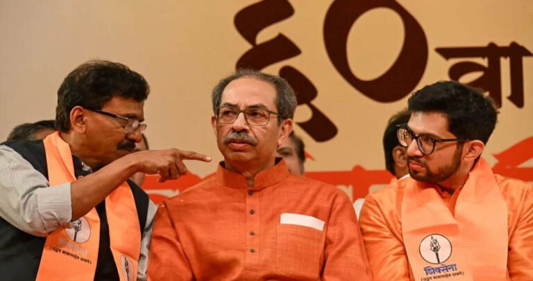सांसदों के जाने के बाद उद्धव की बढ़ीं मुश्किलें, अब दफ्तर को लेकर नया विवाद