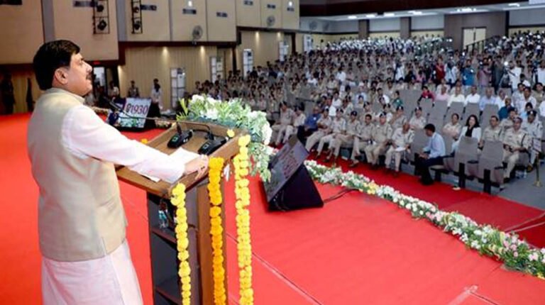 सायबर अपराध में “सावधानी ही है सबसे बड़ा बचाव : मुख्यमंत्री डॉ. यादव
