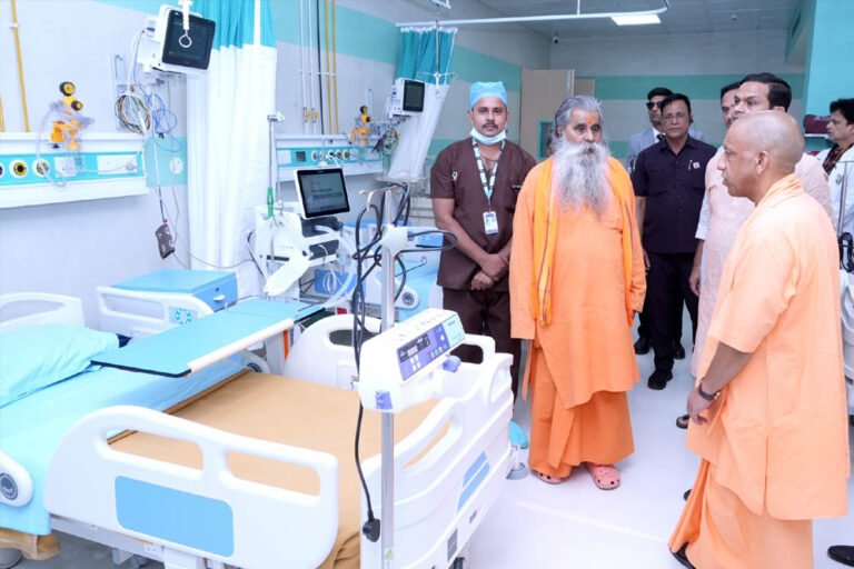 मुख्यमंत्री ने किया गोरखपुर में एस्ट्रोमेडिक्स सुपर स्पेशलिटी हॉस्पिटल का उद्घाटन, कहा- गुणवत्तापूर्ण स्वास्थ्य सुविधा आज की आवश्यकता