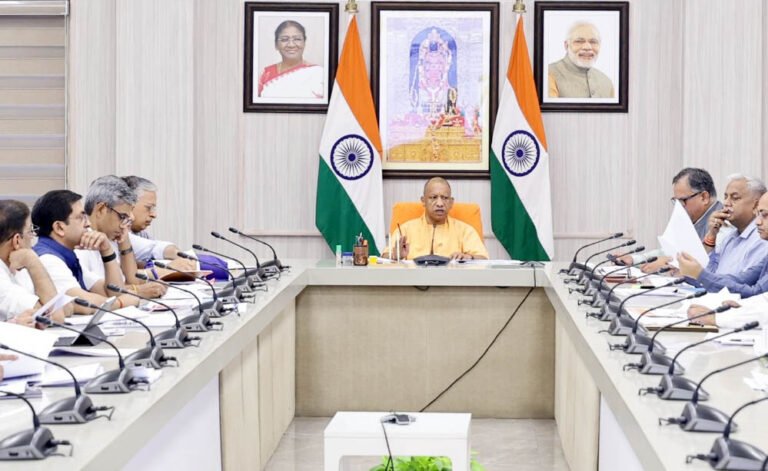 ईवी चार्जिंग स्टेशन स्थापना में तेजी लाएं, निजी क्षेत्र के निवेश को दें प्रोत्साहन : मुख्यमंत्री