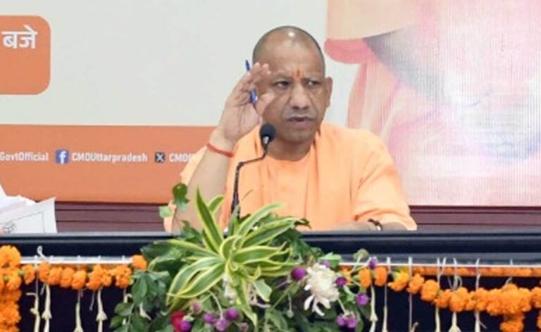 मुख्यमंत्री योगी आदित्यनाथ का सख्त निर्देश, विकास कार्यों में लापरवाही और गुणवत्ता से समझौता नहीं होगा