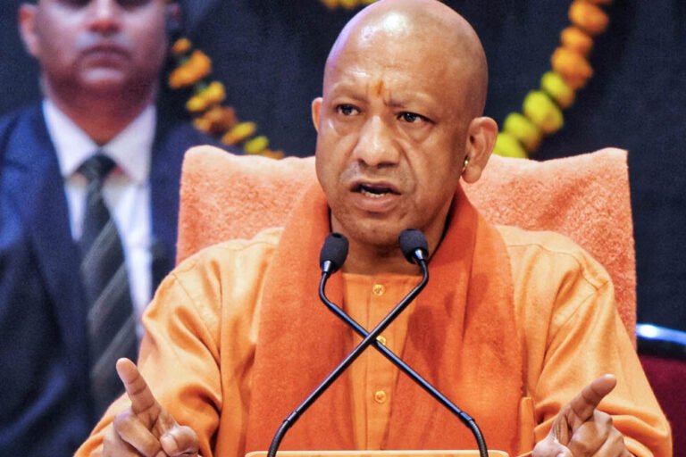तुष्टिकरण छोड़कर श्रीकृष्ण जन्मभूमि के पक्ष में खुलकर बोलें सपा अध्यक्ष: सीएम योगी