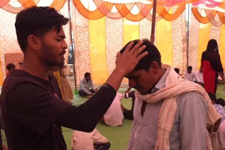 ऋषभदेव में धर्म सभा पर छापा, धर्म परिवर्तन के आरोप में बड़ी कार्रवाई