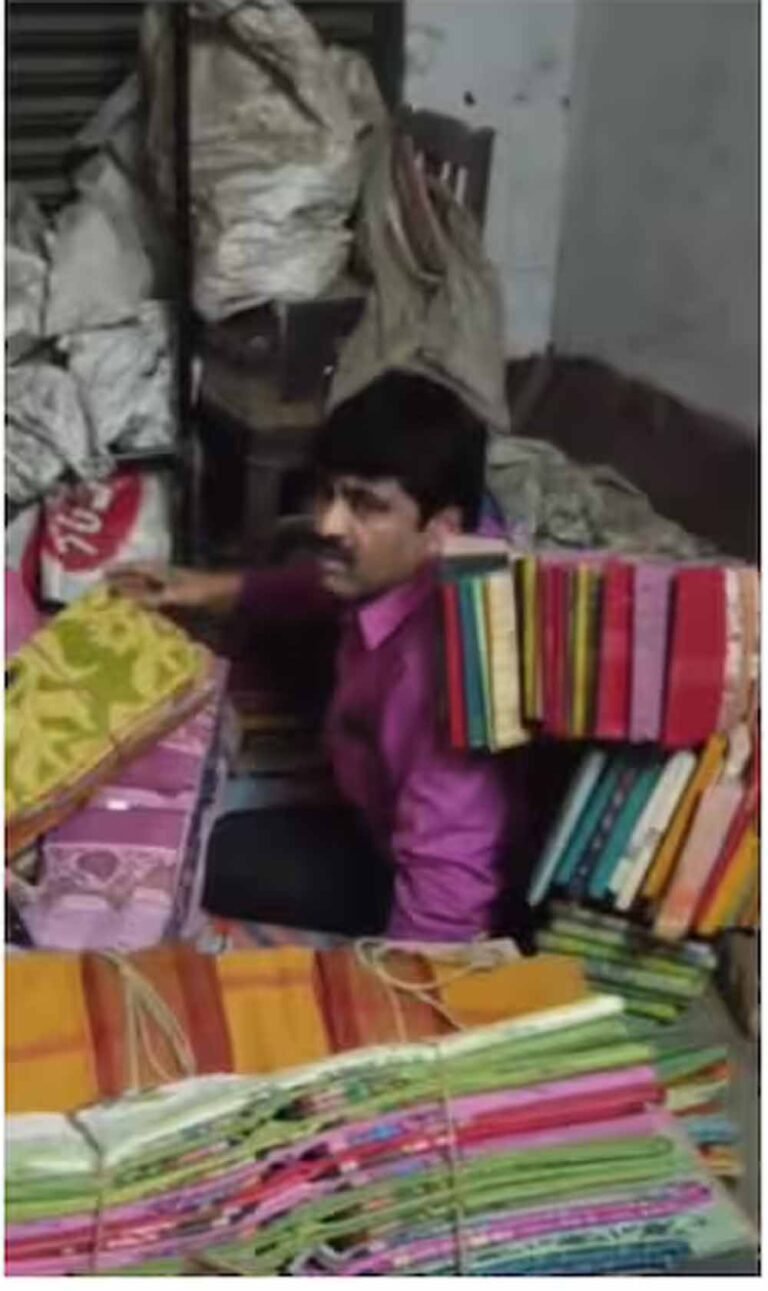 पुलिस से बचने के लिए कपड़े की दुकान में छिपा नेता, तलाशी के बाद गिरफ्तारी