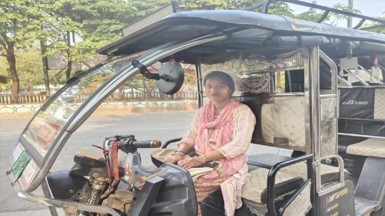 पंजीकृत महिला निर्माण श्रमिकों के लिए दीदी ई-रिक्शा सहायता योजना