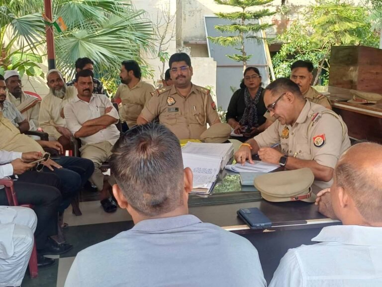 मोहर्रम को लेकर बरेली पुलिस अलर्ट, गांव-गांव ताजियों की ऊंचाई की जांच जारी