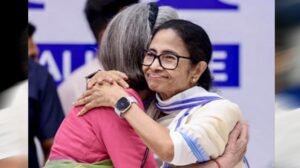 एक मंच पर साथ, मैदान में आमने-सामने! कांग्रेस और ममता के रिश्तों पर उठे सवाल