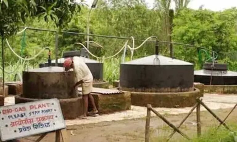 गो संरक्षण को सर्वोच्च प्राथमिकता, योगी सरकार का विजन : छोटी लागत में बड़ी बचत कर सकेंगे ग्रामीण