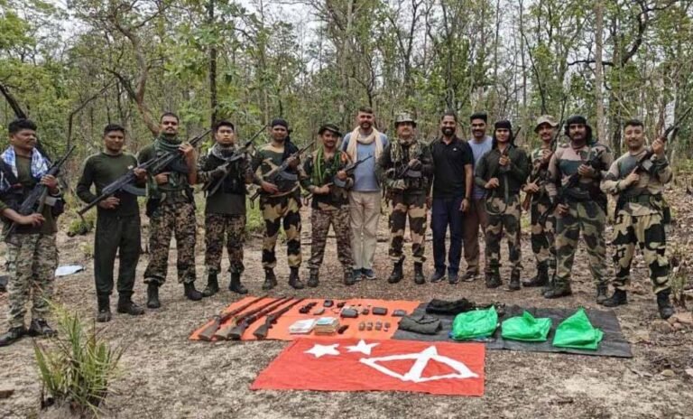 कांकेर में सुरक्षा बलों की बड़ी सफलता, नक्सलियों का हथियार और विस्फोटक जखीरा जब्त