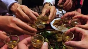 8 हत्याओं के मामले में चौंकाने वाला खुलासा, शराब में जहर मिलाकर लोगों को बनाया शिकार