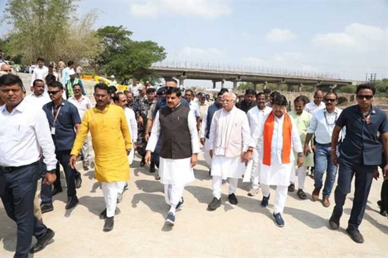 मुख्यमंत्री डॉ. यादव ने केंद्रीय मंत्री मनोहर लाल के साथ सिंहस्थ : 2028 के दृष्टिगत नवीन घाट निर्माण कार्य का किया अवलोकन
