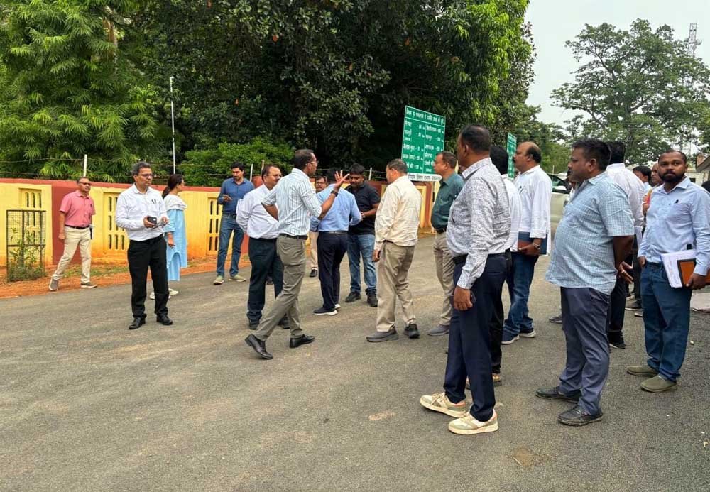 लोक निर्माण विभाग के सचिव ने निर्माण कार्यों का किया निरीक्षण, अधिकारियों की बैठक लेकर दिए आवश्यक निर्देश