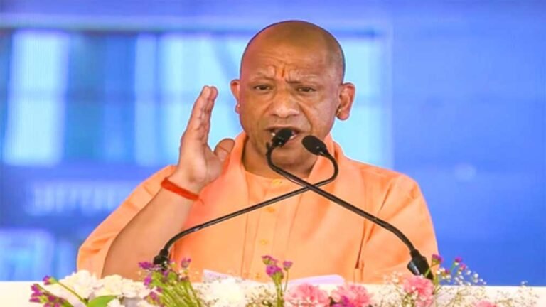 योगी सरकार की सख्ती से नकल माफिया और सोशल मीडिया पर भ्रामक प्रचार करने वालों पर कार्रवाई तेज