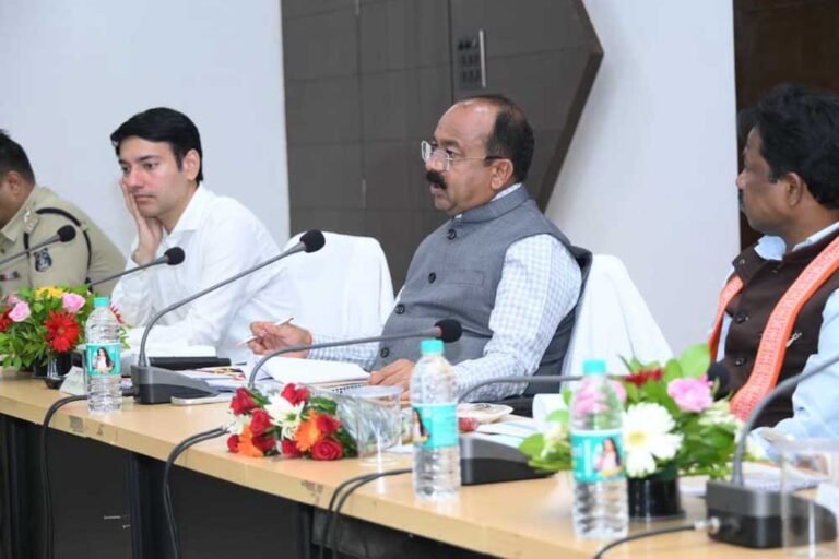 जल जीवन मिशन की नल जल योजनाओं के सुचारू संचालन-संधारण के लिए जल कर हेतु पंचायतों और ग्रामीणों को प्रेरित करने कहा