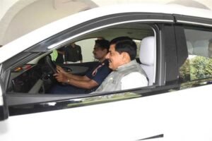 अब ईवी से करेंगे यात्रा