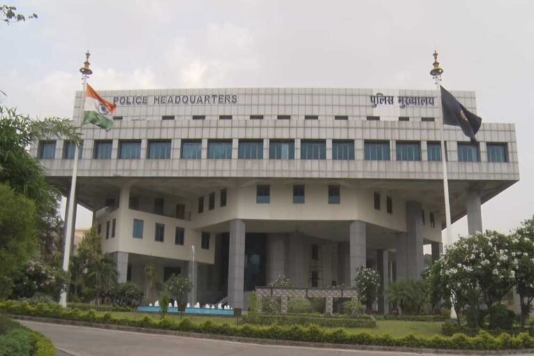 लोकायुक्त की सख्ती: डीएसपी पर गंभीर आरोप, निलंबन की सिफारिश के बाद पद से हटाया गया