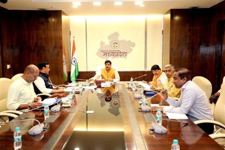 इंदौर और भोपाल मेट्रो रेल परियोजनाओं के हुए दो तिहाई कार्य पूरे
