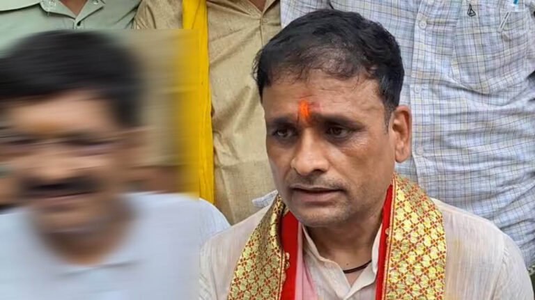 नामांकन से पहले दतिया की राजनीति गरमाई, आशुतोष तिवारी बोले- ‘नरोत्तम मिश्रा मेरे अभिभावक हैं’