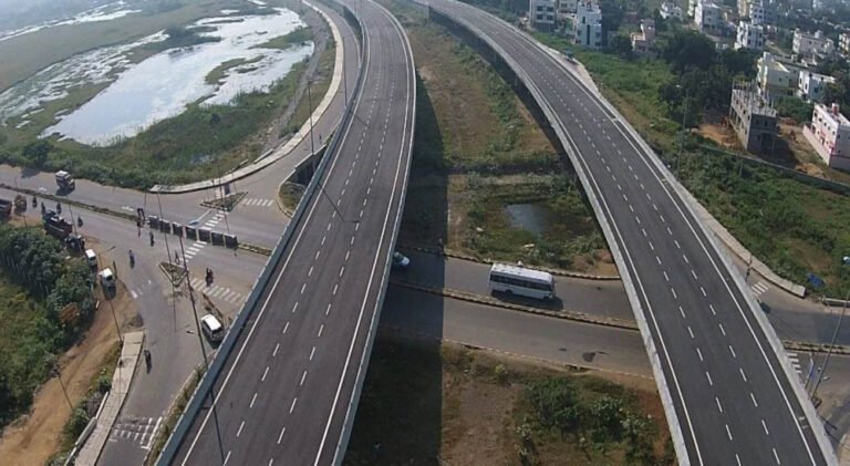 MP में मेगा रोड नेटवर्क की तैयारी, आउटर रिंग रोड और ग्रीनफील्ड हाईवे से ट्रैफिक, कनेक्टिविटी व कारोबार को मिलेगा बड़ा फायदा