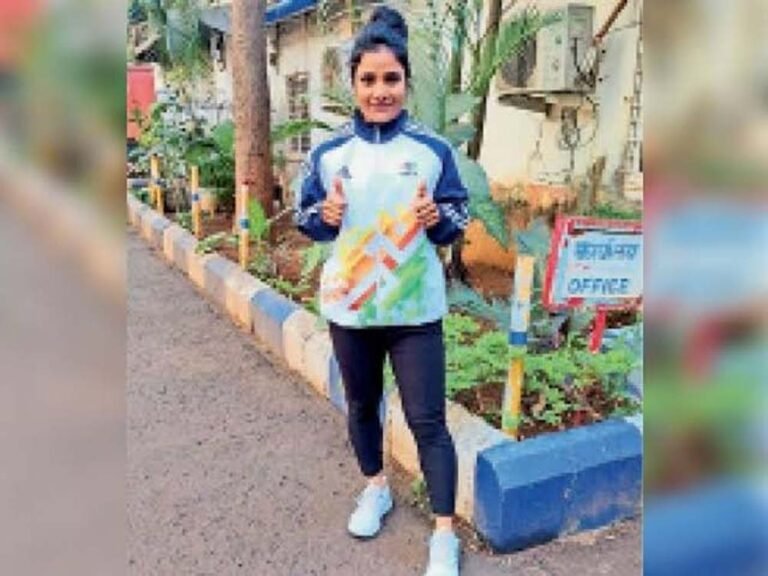 पकौड़ी विक्रेता की बेटी शिवानी साहू ने जर्मनी में हॉकी से बनाई पहचान