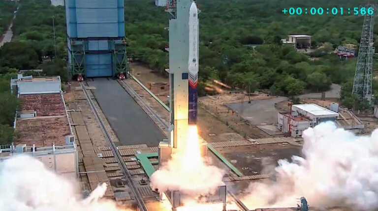 Vikram-1 Launch: भारत ने निजी अंतरिक्ष क्षेत्र में रचा इतिहास, जानें क्यों है यह रॉकेट खास