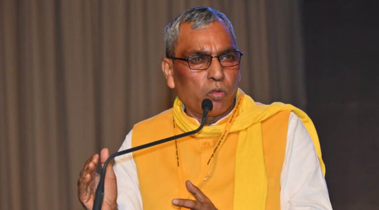 राजभर का सियासी तंज, कहा- पहले धर्मेंद्र यादव का इतिहास जान लें, फिर करें विरोध