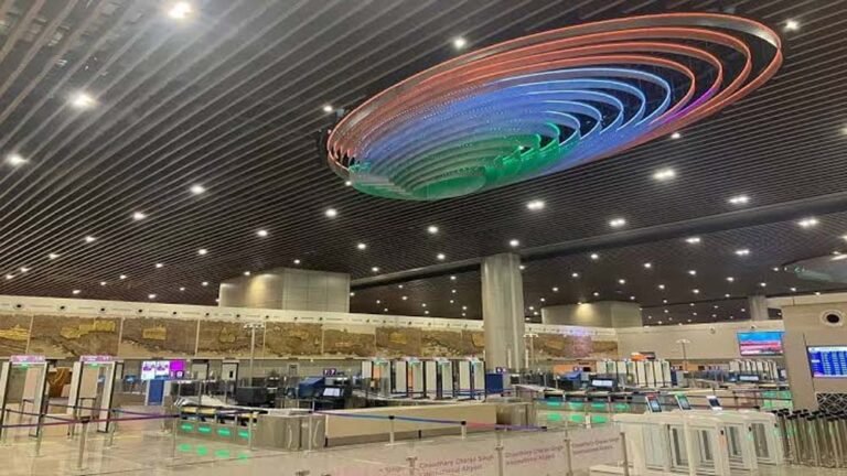 चौधरी चरण सिंह एयरपोर्ट बनेगा कारोबार केंद्र, 2029 तक पूरा होगा प्रोजेक्ट
