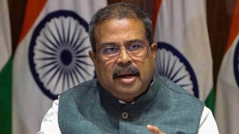 नीट विवाद के बाद धर्मेंद्र प्रधान ने क्यों छोड़ा शिक्षा मंत्रालय पद