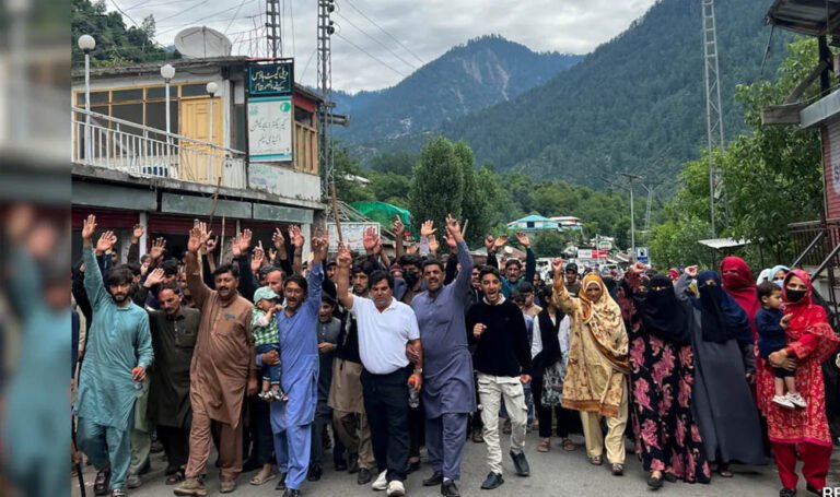 PoK Election Violence: रावलकोट से आई खौफनाक तस्वीरें, चुनाव में धांधली के आरोप; कई लोगों की मौत का दावा