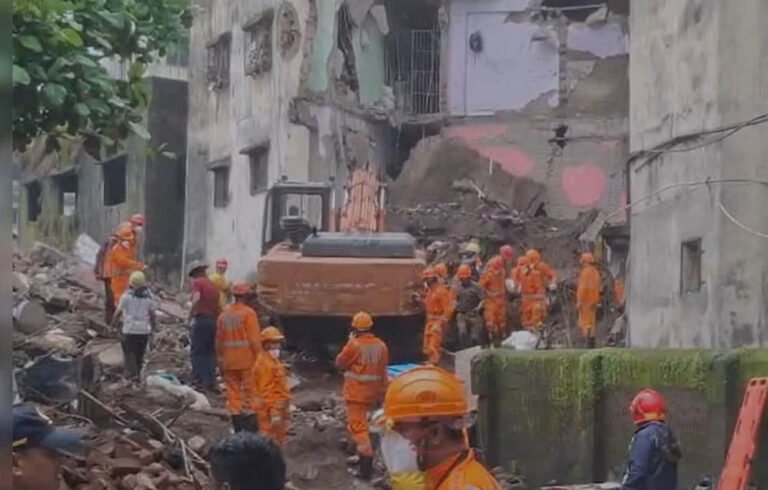Bhiwandi Building Collapse: चार मंजिला इमारत गिरने से बड़ा हादसा, 7 की मौत, राहत-बचाव अभियान जारी