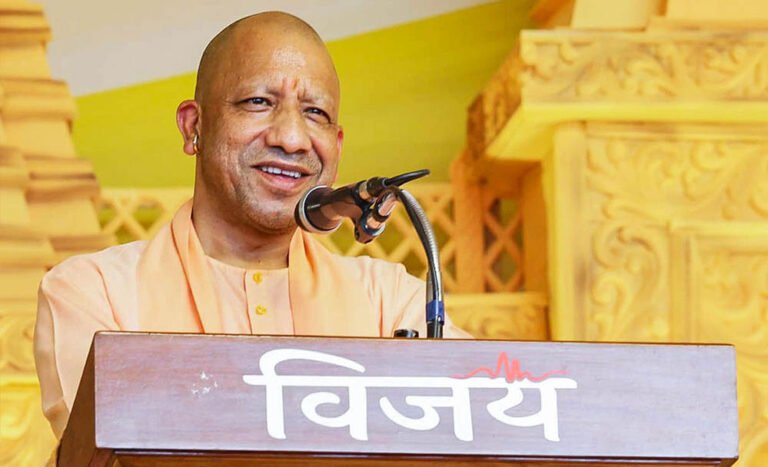 CM योगी ने कांग्रेस-सपा को घेरा, राम मंदिर चढ़ावा चोरी मामले में दिया बड़ा बयान