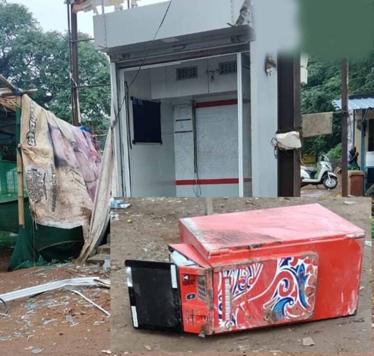 छत्तीसगढ़ में ATM उखाड़ ले गए चोर, कैश तक नहीं पहुंच पाए, पुलिस जांच में जुटी