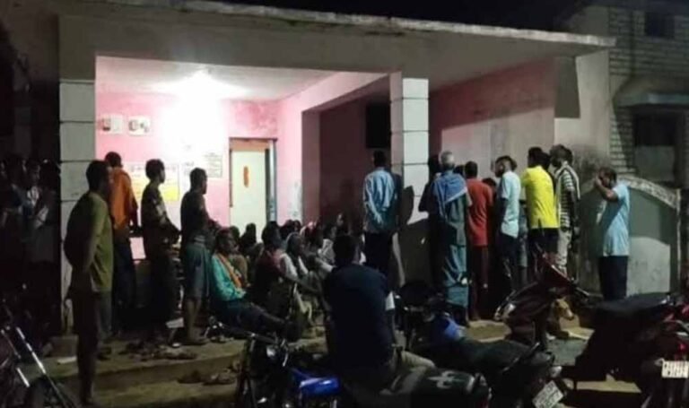CG के कांकेर में शव दफनाने पर बवाल, धर्मांतरण के मुद्दे से गांव में तनावपूर्ण माहौल