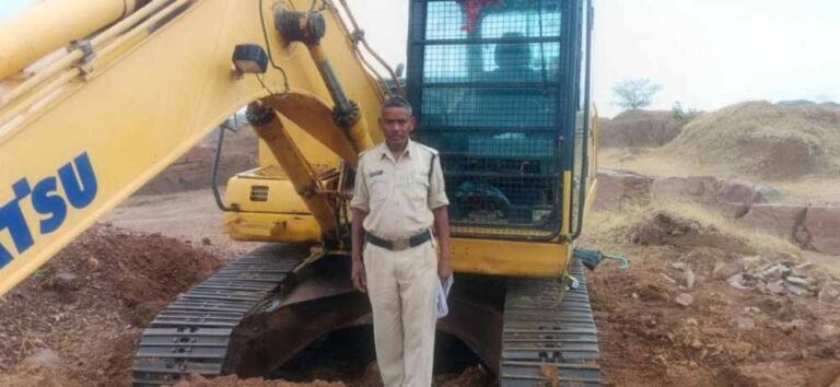 छत्तीसगढ़ में अवैध खनन पर सख्ती, CM साय के निर्देश पर JCB और वाहन जब्त, लाखों की पेनाल्टी